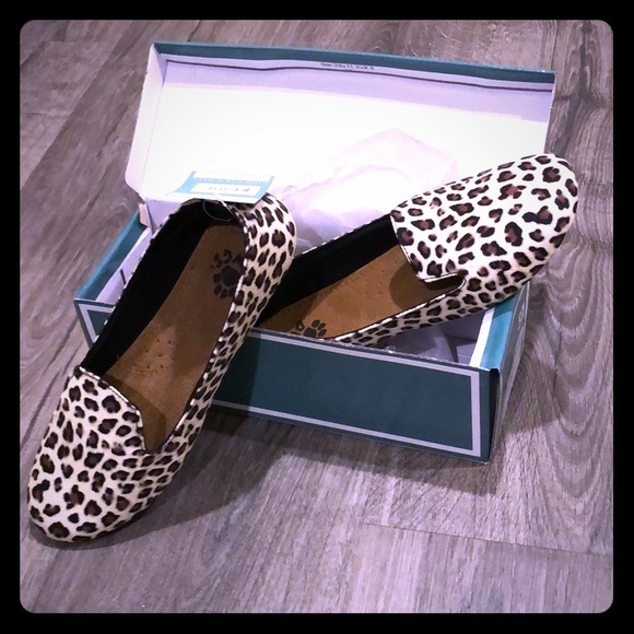 leopard print smoking slippers